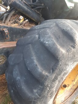 Prodám pneu 600/65r34 600/55r26,5 - 4