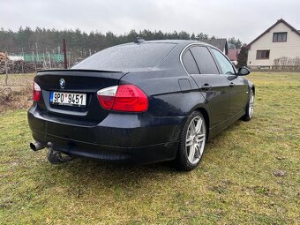 BMW E90 330i 2008 lci - 4