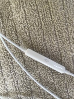 Apple sluchátka nové - 4