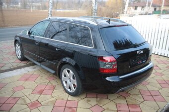 Audi S4 Avant 4.2 V8 253kW MANUÁL - chybí výfuk - 4