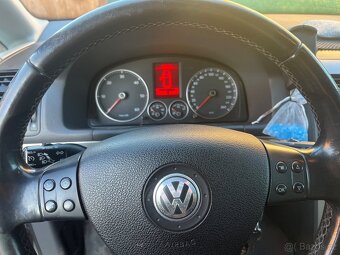 Vw touran 5mistny je 2.0tdi 125kw rok2008 - 4
