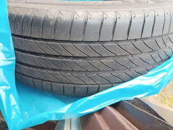 4x ZÁNOVNÍ 215/55 R17 Letní pneu Michelin Primacy 3 ST - 4