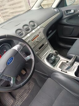 Ford S-MAX - 4