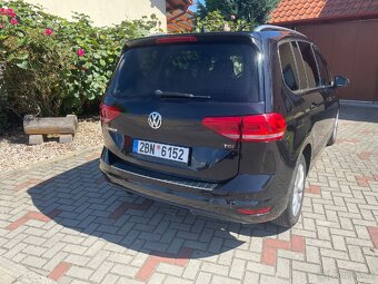 Volkswagen Touran 1.6TDI 85kw DSG - 4