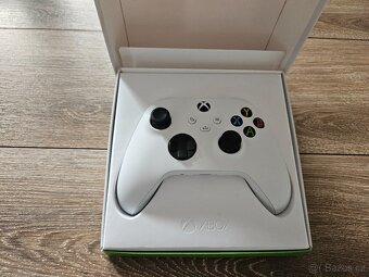 Bezdrátový ovladač Microsoft Xbox Series-bílý - 4