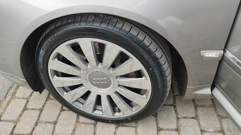 Audi A8 4,2 V8 246kw-quattro nové ČR-1.majitel - 4