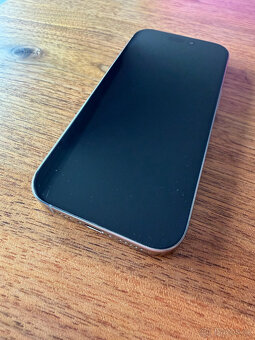 iPhone 16 Pro 256 Gb (přírodní titan) - 4