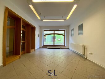 Nabízíme k pronájmu nebytový prostor v centru města Česká Lí - 4