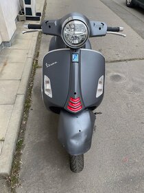 Vespa GTS 300s - 4