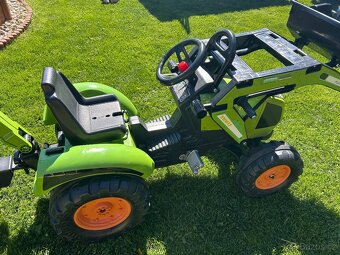 Šlapací traktor Class - 4