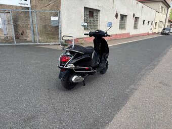 Vespa Sprint 50 4T - 4