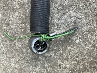jawa kývačka pérák grip - 4