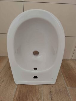 Závěsný bidet Dino 60cm, výrobce JIKA. - 4