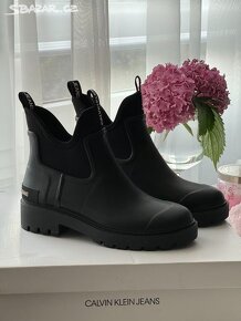 Prodám kotníkové holinky značky Clavin Klein - 4