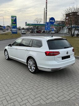 VW Passat 2.0 BI-TDI 176kw--4motion--Highline--DSG--194.000 - 4