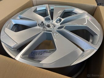 Alu kola 5x112 r18 Škoda Octavia 4 originál - 4