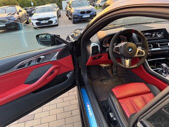 BMW M850i xDrive 390 kW / 510 koní Černá perl - 4