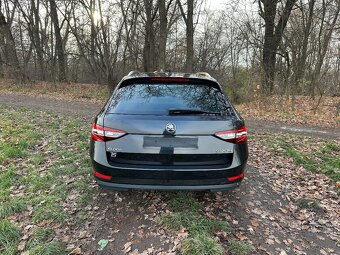 Škoda Superb 2,0 TDI 110 KW DSG L&k - 4