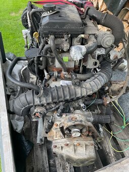 Chrysler Voyager 2,5 TD motor - 4