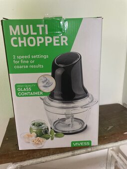 a Multi chopper sekaček na maso i orechy - 4