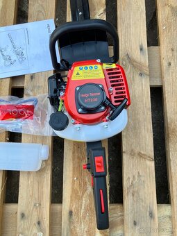 Benzínový plotostřih, nůžky na živý plot - 4