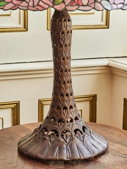 Tiffany stolní lampa s vitrážovým stínidlem – výška 84 cm - 4
