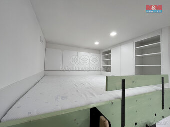 Pronájem bytu 1+kk, 16 m², Jindřichův Hradec, ul. Pod Hradem - 4