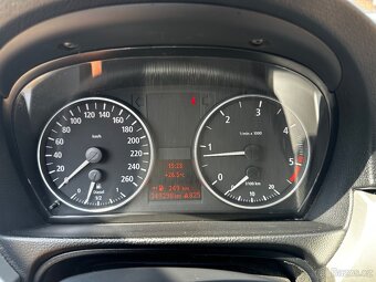 BMW E90 318d - 4