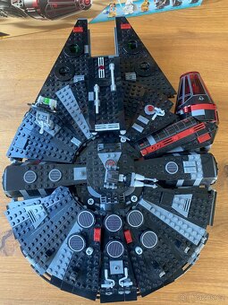 LEGO Star Wars Rebuild the Galaxy The Dark Falcon (75389) - 4