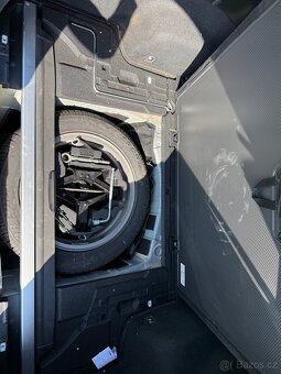 Subaru Legacy outback 2009 BP vybavení kufru - 4