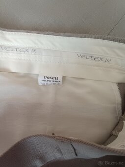 Pánský oblek s vestou. - 4