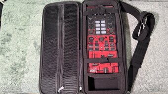 Reloop Mixtour Pro - 4