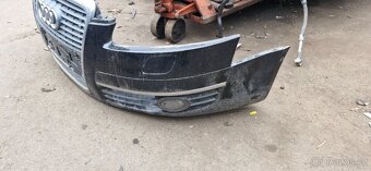 Predni naraznik Audi A6 4F maska gril LY9B - 4