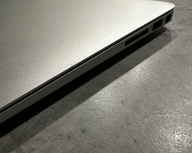 MacBook Air 2017, 128GB - 4