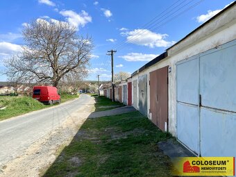 Ivančice - Letkovice, garáž, vlastní pozemek 19 m2, elektřin - 4