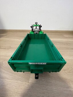 Bruder traktor s přívěsem - 4