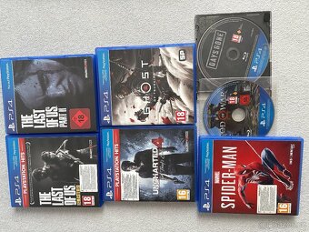 Playstation 4 Pro - 4