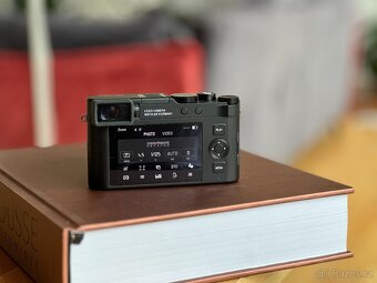 LEICA D-LUX 8 - 4