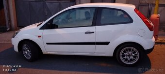 Ford Fiesta 1.4 benzín - 4