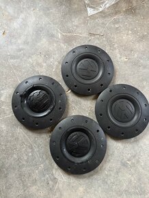 Originální plechová kola T5 zimní pneu R16 215/65 Nokian SUV - 4