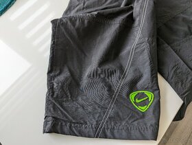 Prodám tříčtvrteční sportovní kalhoty značky Nike - 4