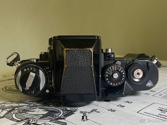 Nikon F3 – plně funkční profesionální analogový fotoaparát - 4
