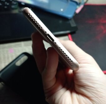 IPhone 8 64 gb - 4