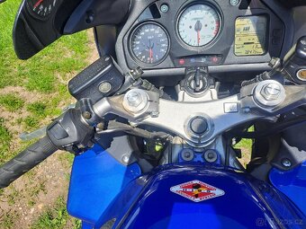 Honda VFR 800 Fi - 4