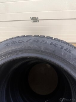 Pirelli 235/45R18 - 4