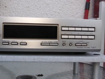 ONKYO T-4211 špičkový tuner s RDS, 30 předvoleb - 4
