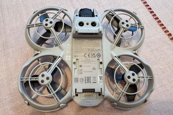 Nabízím dron DJI Neo Fly More Combo - 4