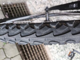 Prodám horské kolo 4EVER PULSE DISC černá/růžová - 4