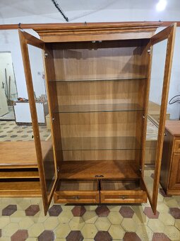 Celý set 3 ks nábytku - 4