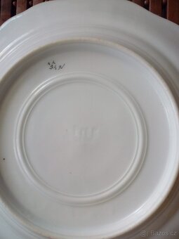 jídelní souprava po babičce - 4